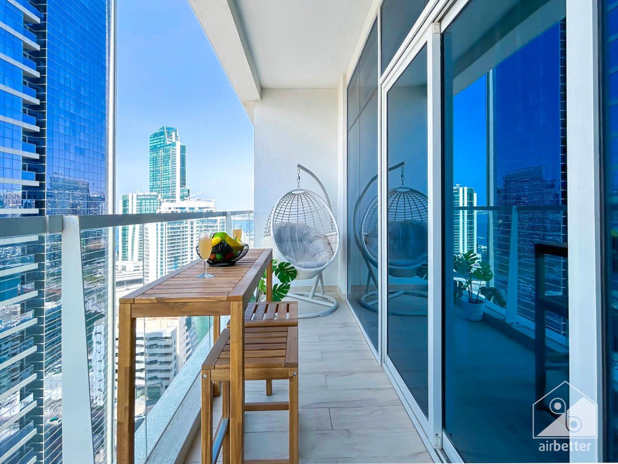 Apartment Chic New At One Marina