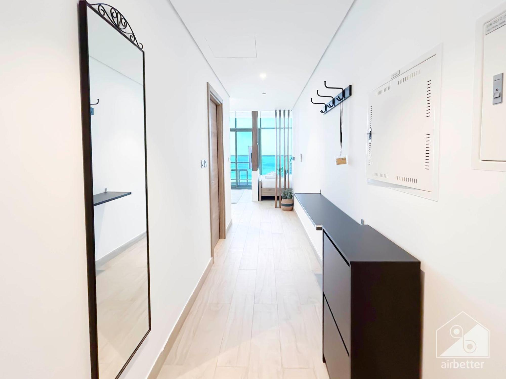 Chic New At One Marina Apartment *
