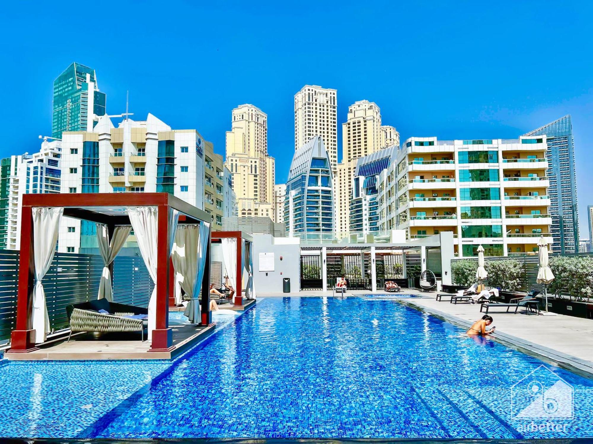 Chic New At One Marina